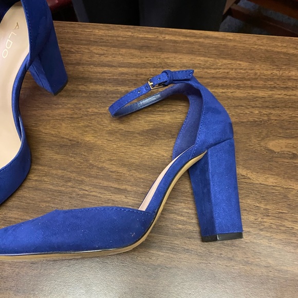Aldo Blue Suede Shoes. - Picture 3 of 5